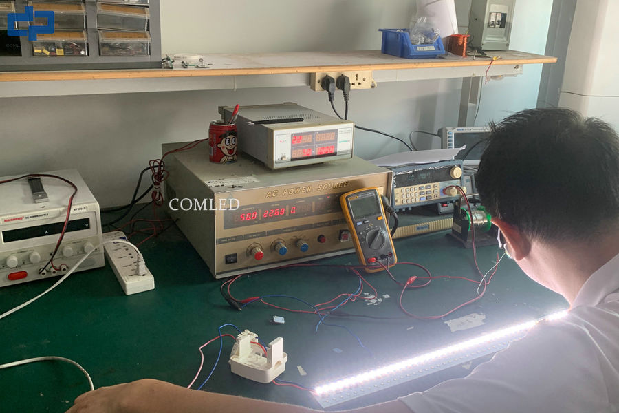 Shenzhen COMLED electronic Technology Co.,ltd productielijn van de fabrikant